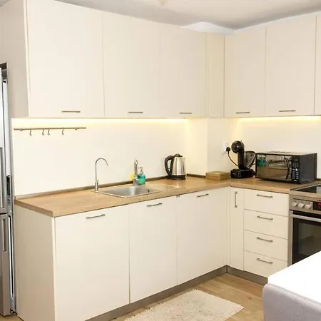 Apartment Modern Bright Close To Center And Grand Mall *