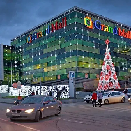 Modern Bright Close To Center And Grand Mall Varna