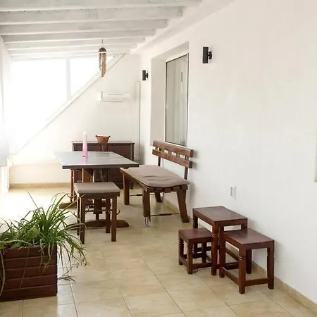 Modern Bright Close To Center And Grand Mall Apartment *